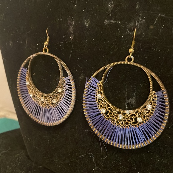 3” Art Deco threaded filigree scoop dangle earrings on French wire w/crystals - Picture 4 of 12